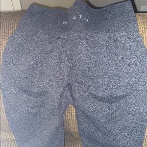 NVGTN leggings small